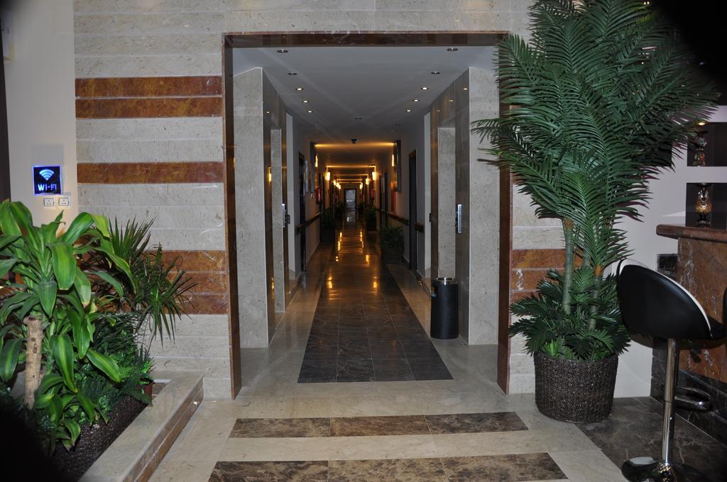 Al Bustan Crown Hotel 2 Arar Exterior foto