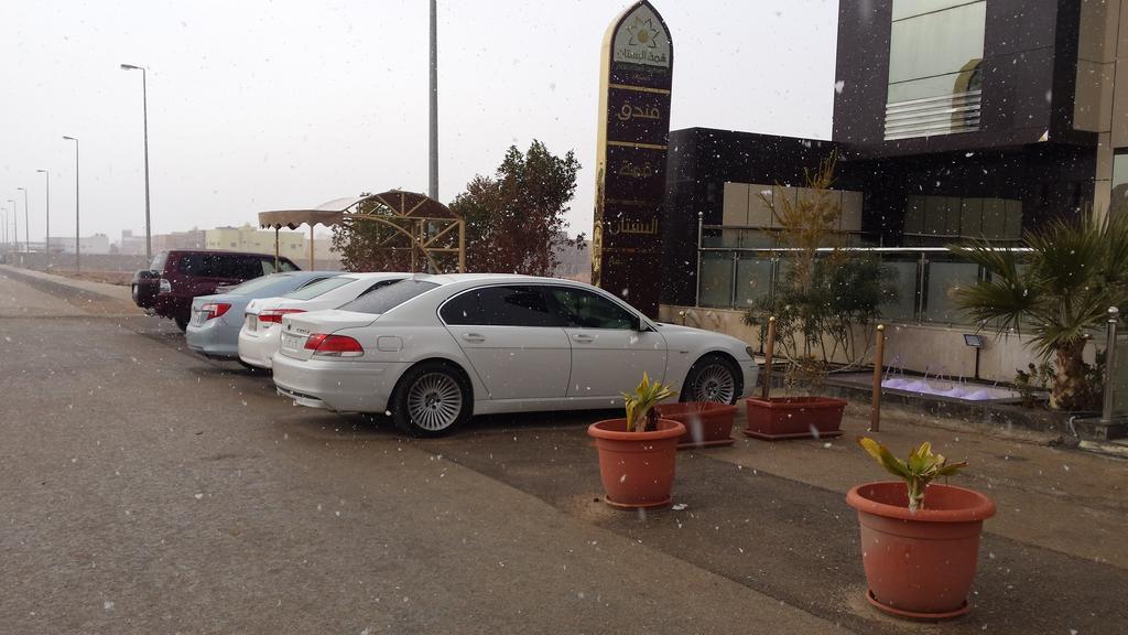 Al Bustan Crown Hotel 2 Arar Exterior foto