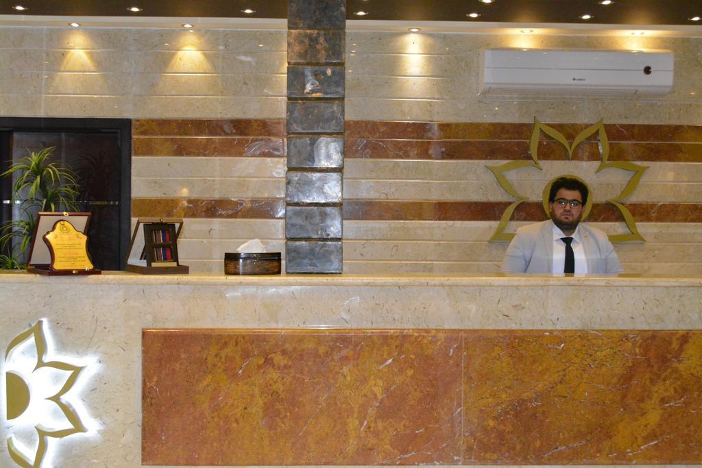 Al Bustan Crown Hotel 2 Arar Exterior foto